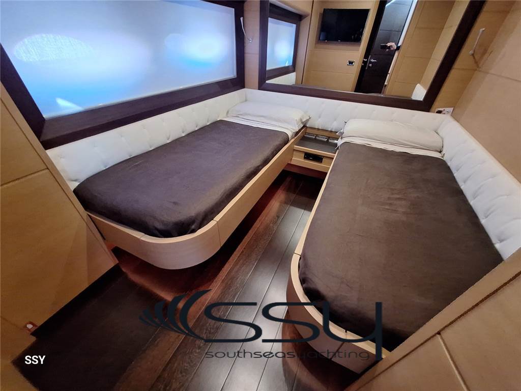 PERSHING 72