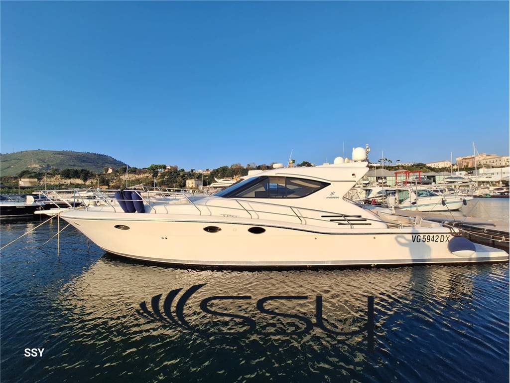 UNIESSE 48 HARD TOP