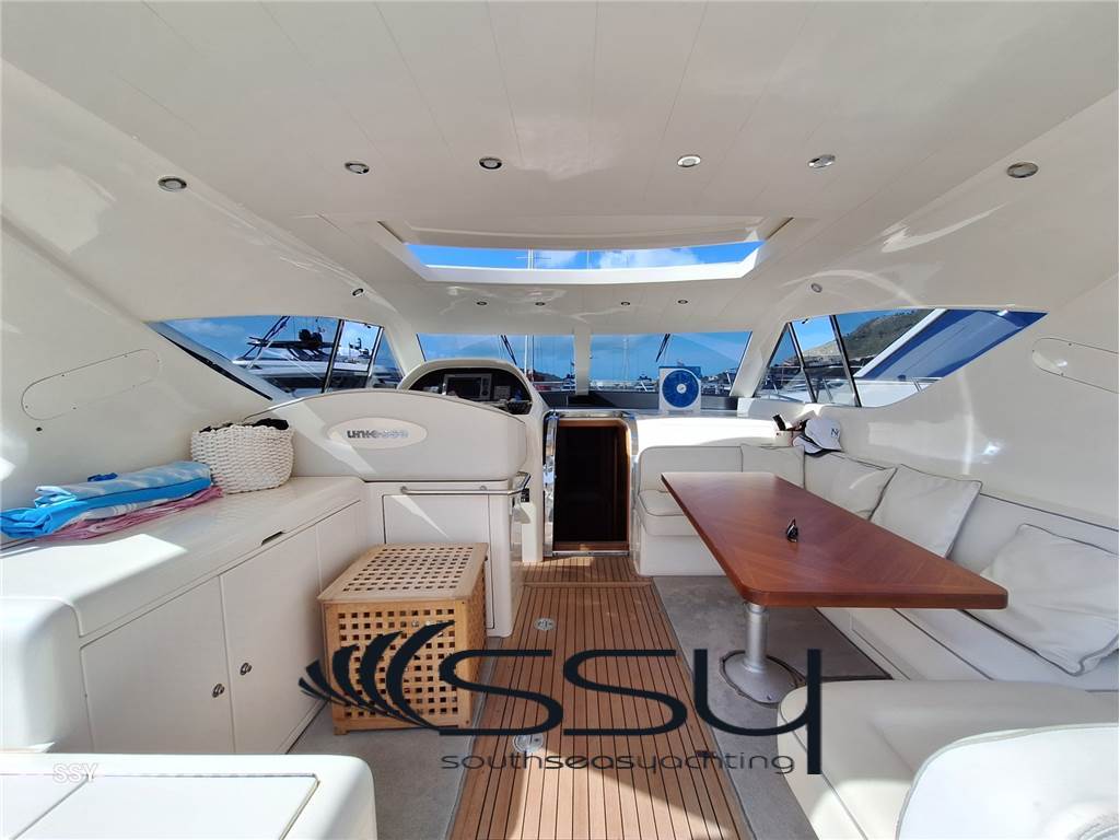UNIESSE 48 HARD TOP