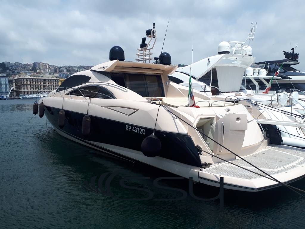 SUNSEEKER PREDATOR 72