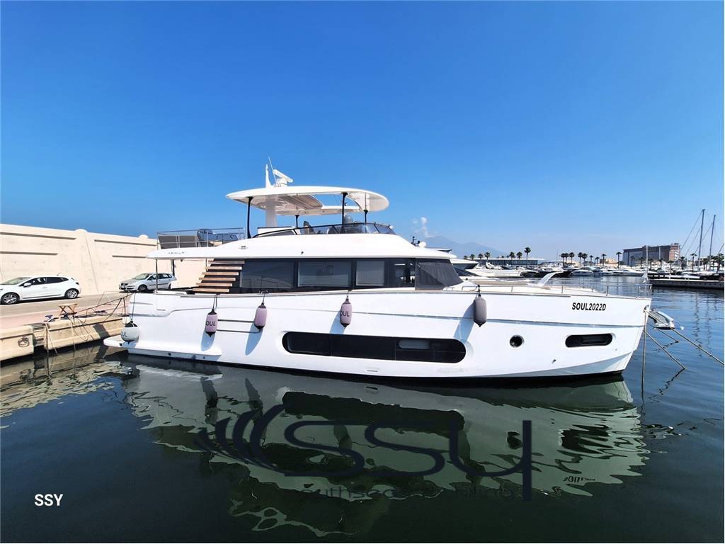 AZIMUT MAGELLANO 66