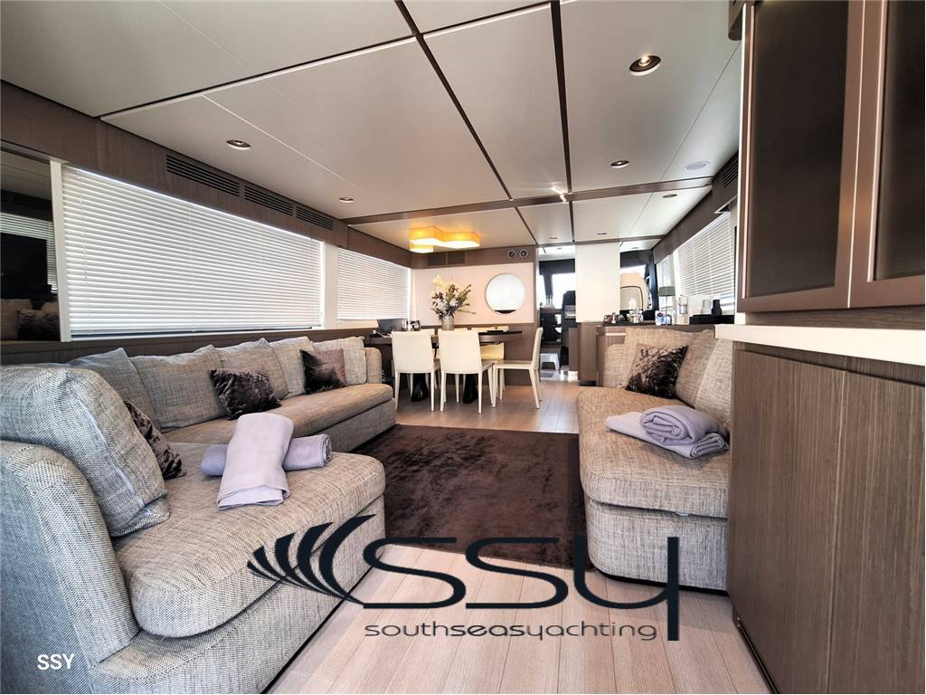 AZIMUT MAGELLANO 66
