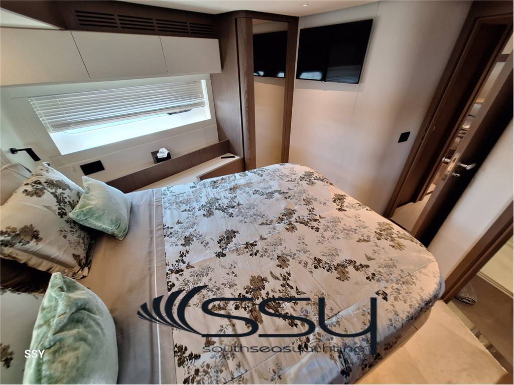 AZIMUT MAGELLANO 66