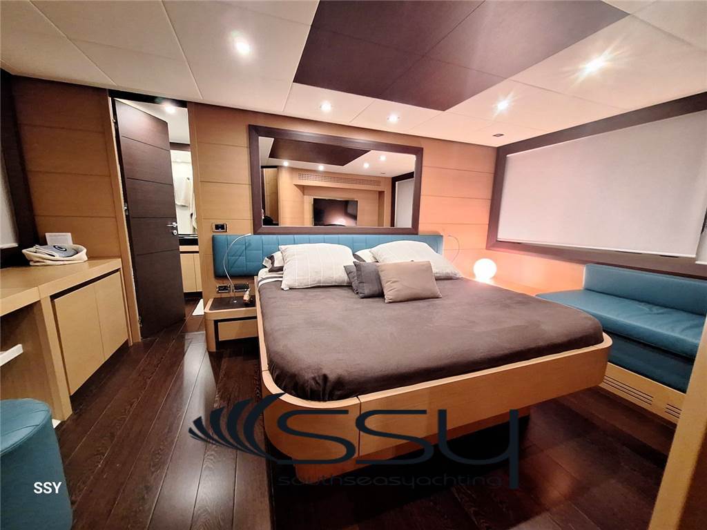 PERSHING 72