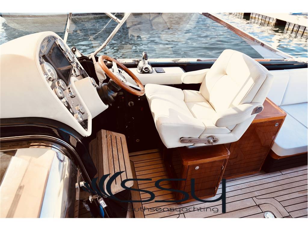 CAMPER & NICHOLSONS ENDEAVOUR 42