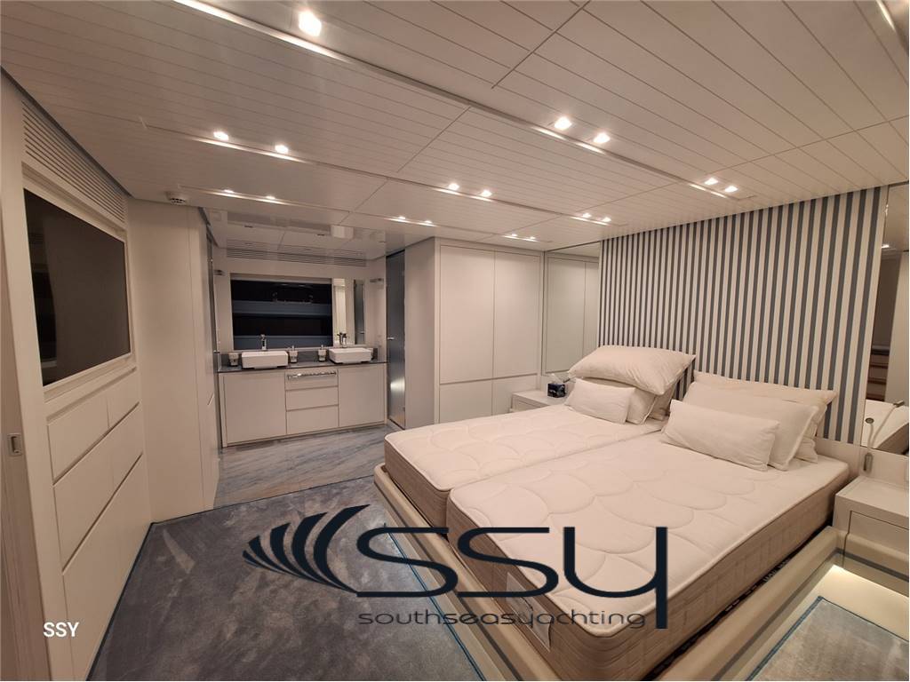 ARCADIA YACHTS SHERPA 80 XL