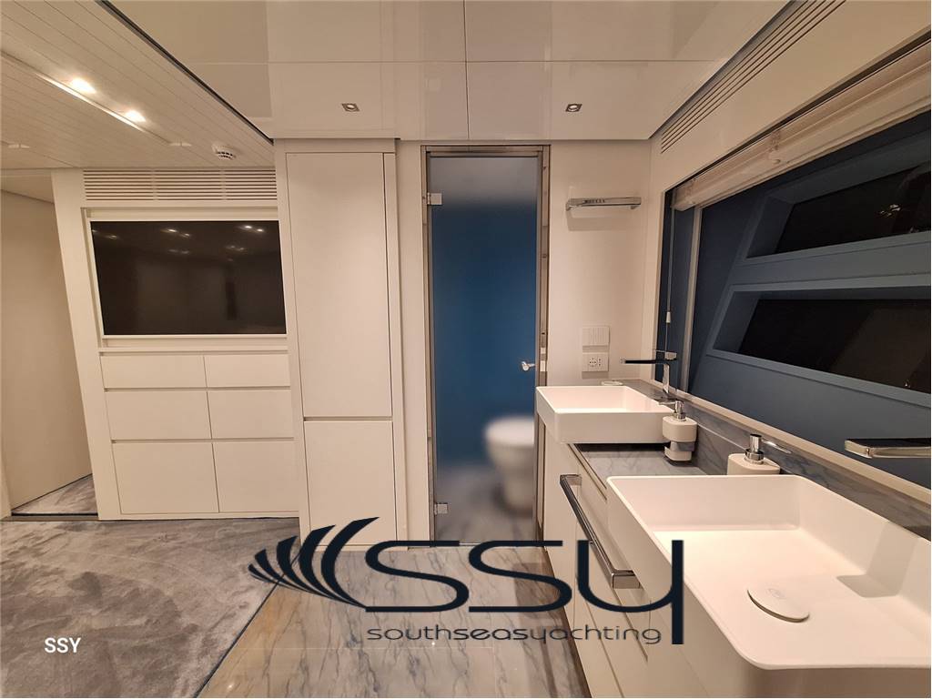 ARCADIA YACHTS SHERPA 80 XL