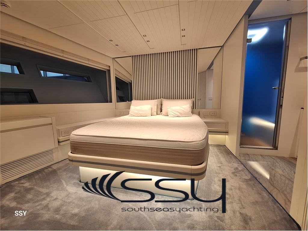 ARCADIA YACHTS SHERPA 80 XL