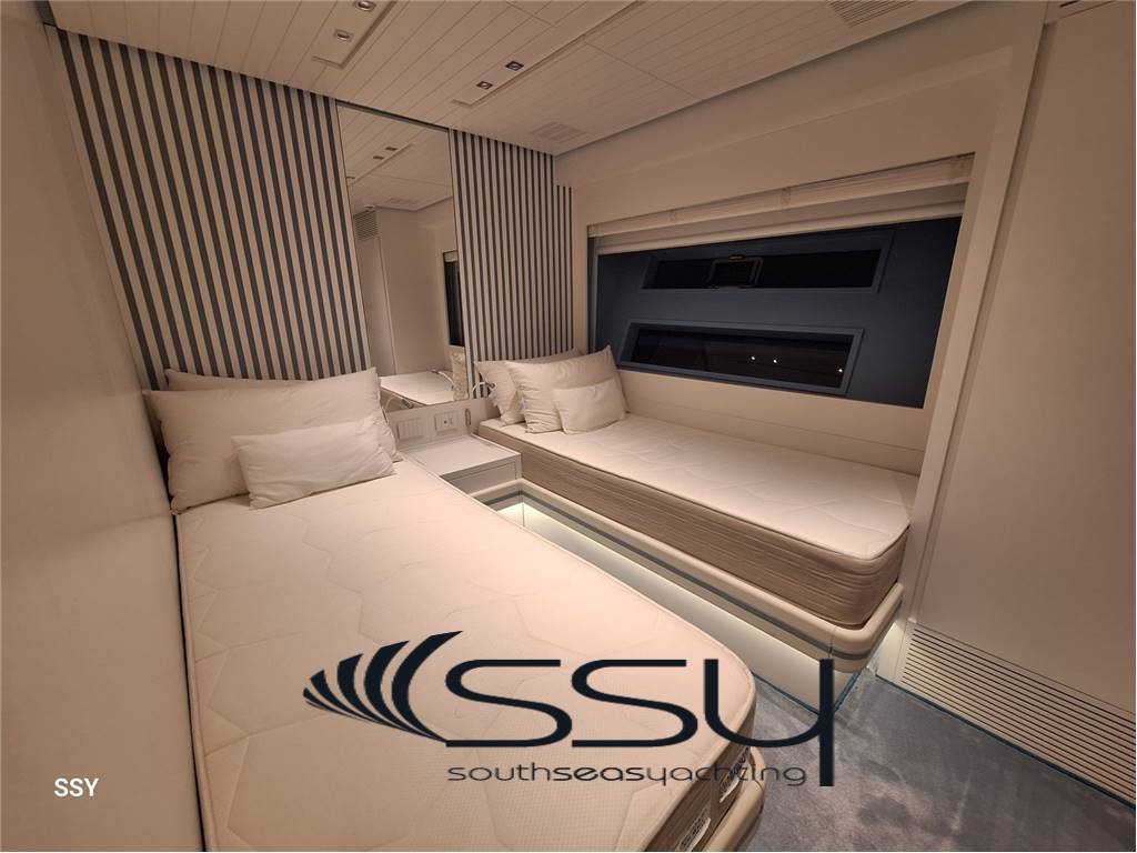 ARCADIA YACHTS SHERPA 80 XL