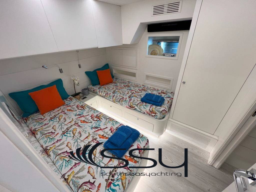 FASHION YACHT 88
