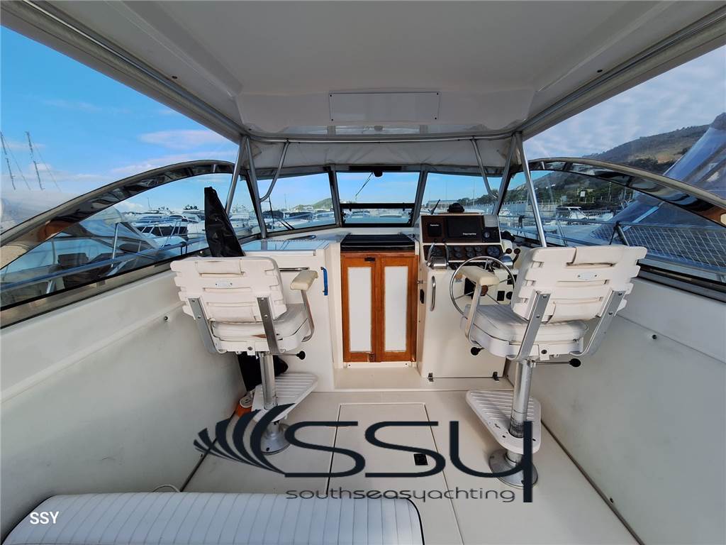 SABRELINE LOBSTER 36 Express Cruiser