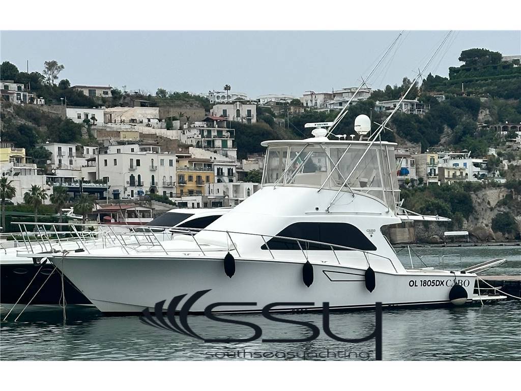 CABO YACHT 43 Flybridge