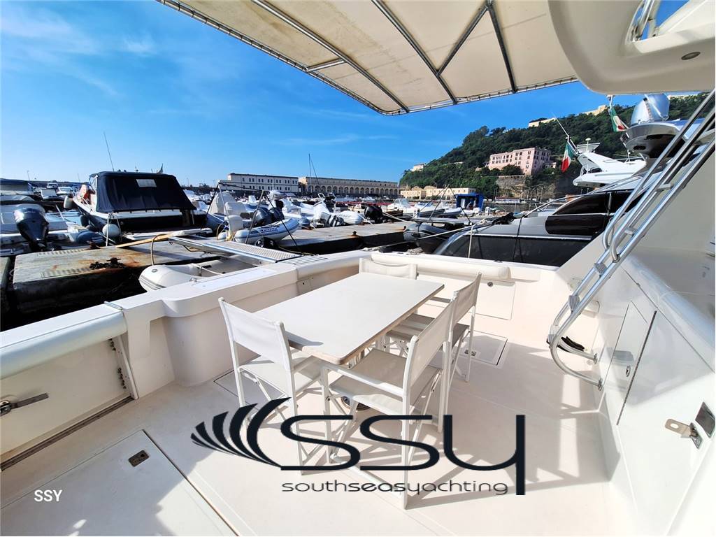 CABO YACHT 43 Flybridge