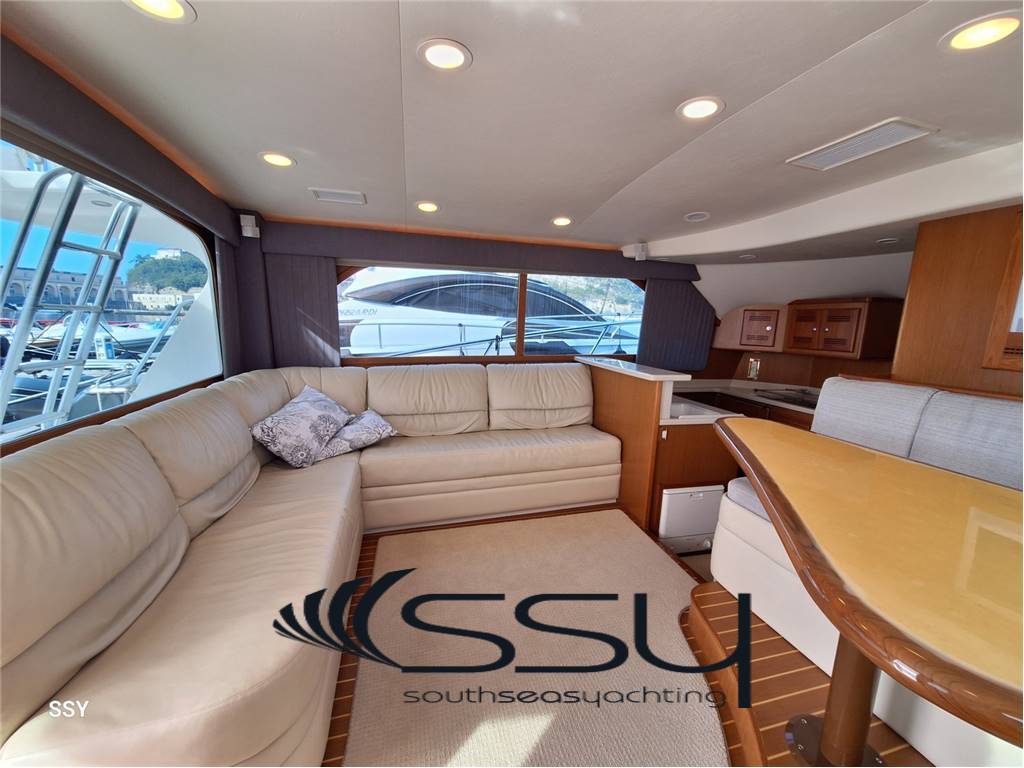 CABO YACHT 43 Flybridge