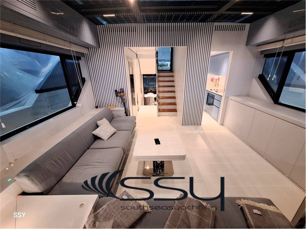 ARCADIA YACHTS SHERPA 80 XL