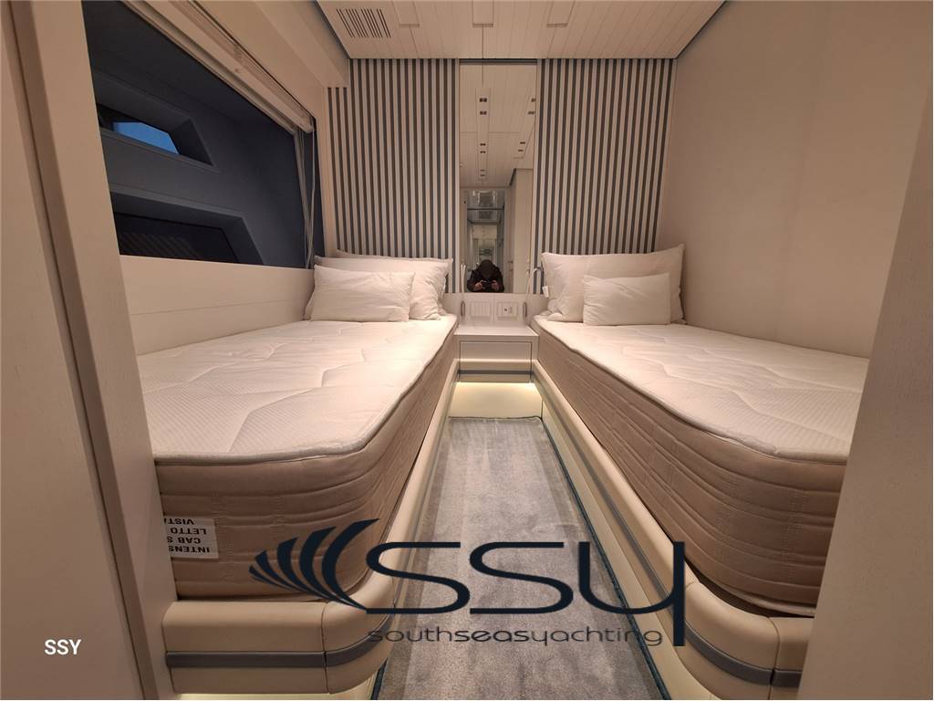 ARCADIA YACHTS SHERPA 80 XL