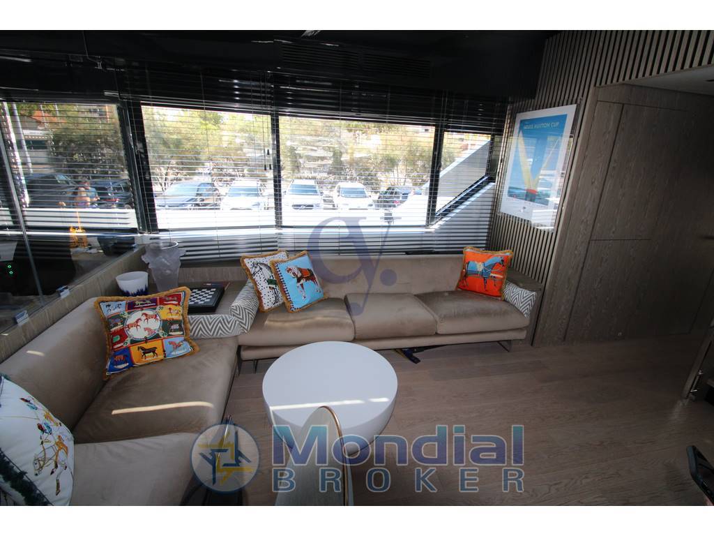 Arcadia Yachts Sherpa 80XL