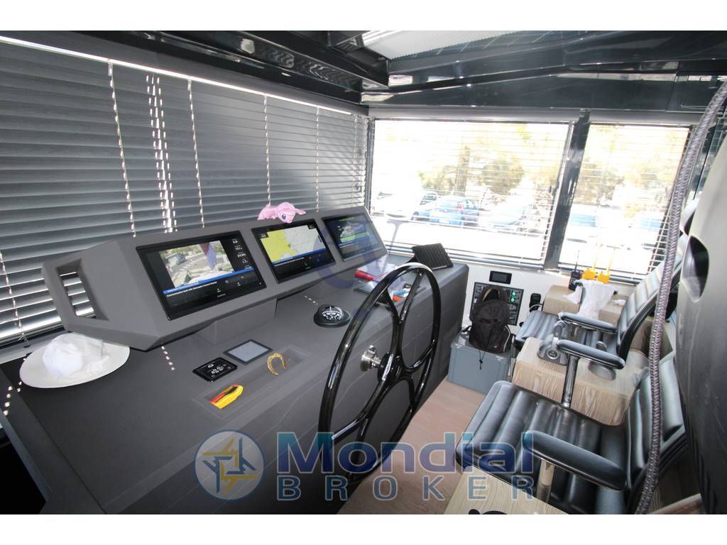 Arcadia Yachts Sherpa 80XL