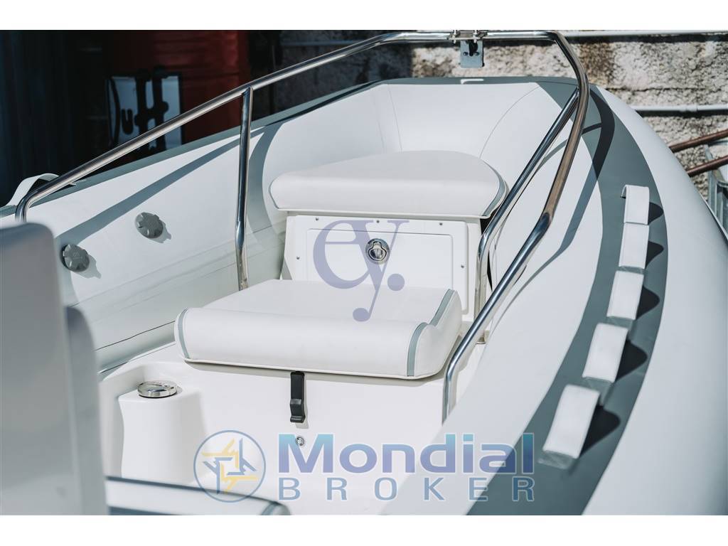 Novurania DL 550