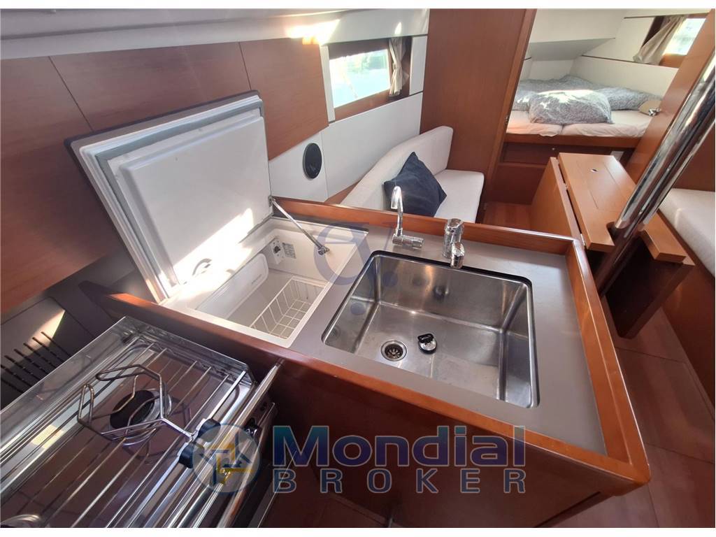Beneteau Oceanis 35.1