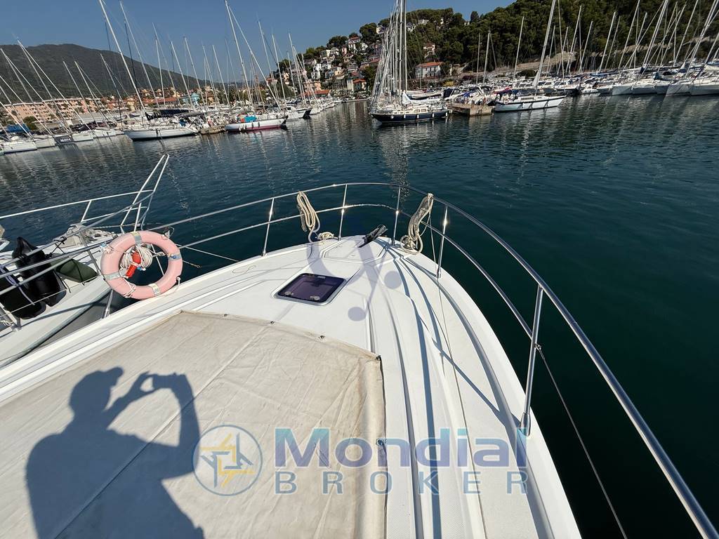 Azimut Atlantis 45