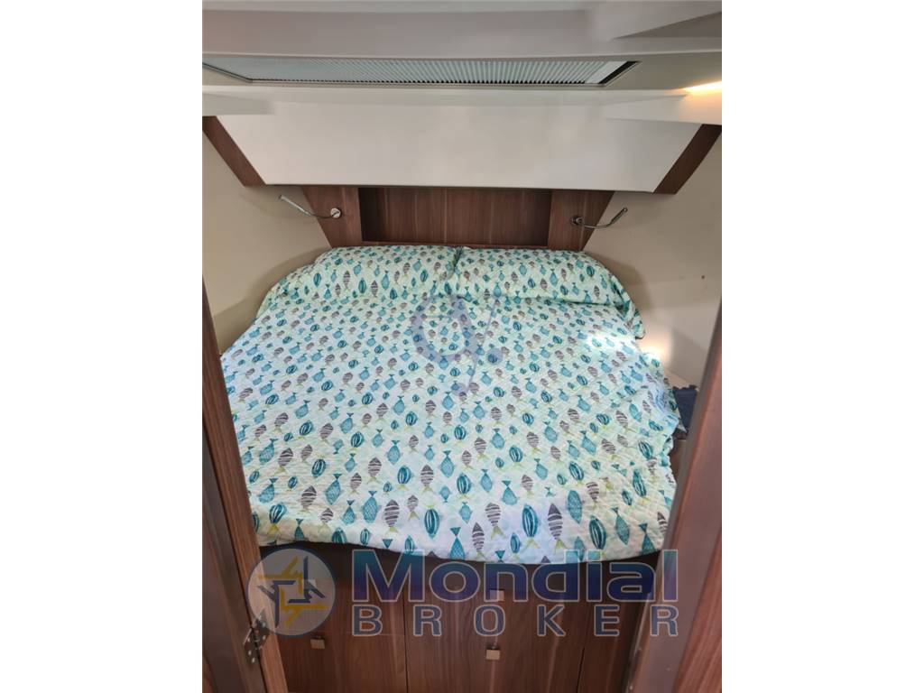 Sealine C330