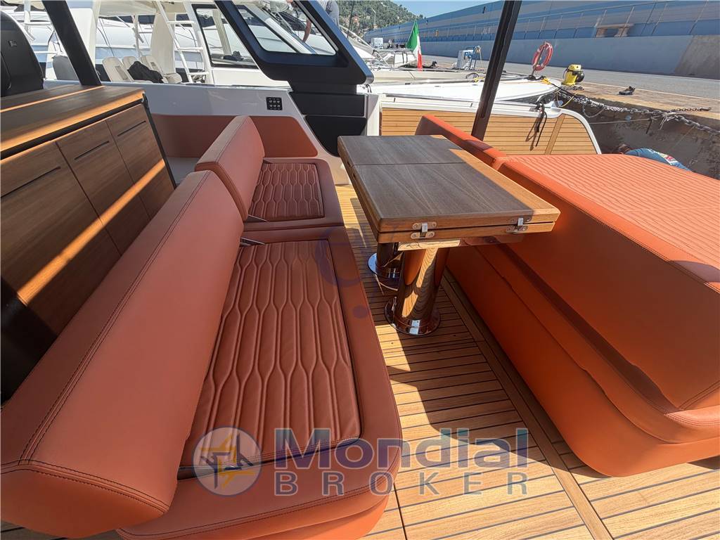 Cranchi A46 Luxury Tender