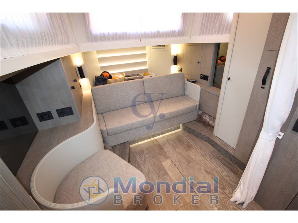 Cranchi A46 Luxury Tender
