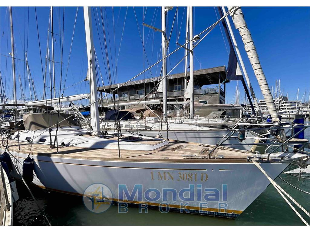 Solaris Yachts Solaris 44