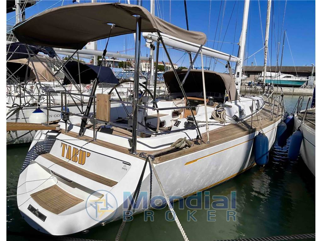 Solaris Yachts Solaris 44