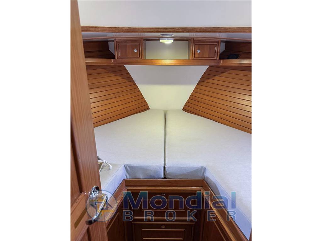 Rose Island Lobster 38