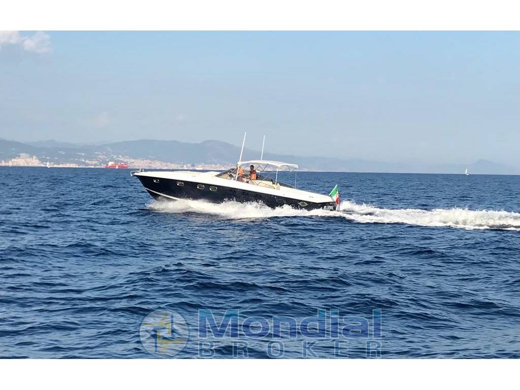 Magnum Marine 40' Sport