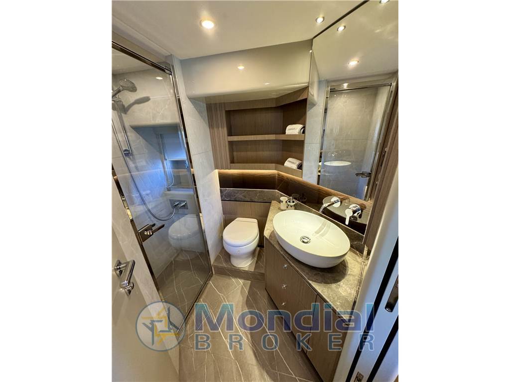 ABSOLUTE Navetta 52