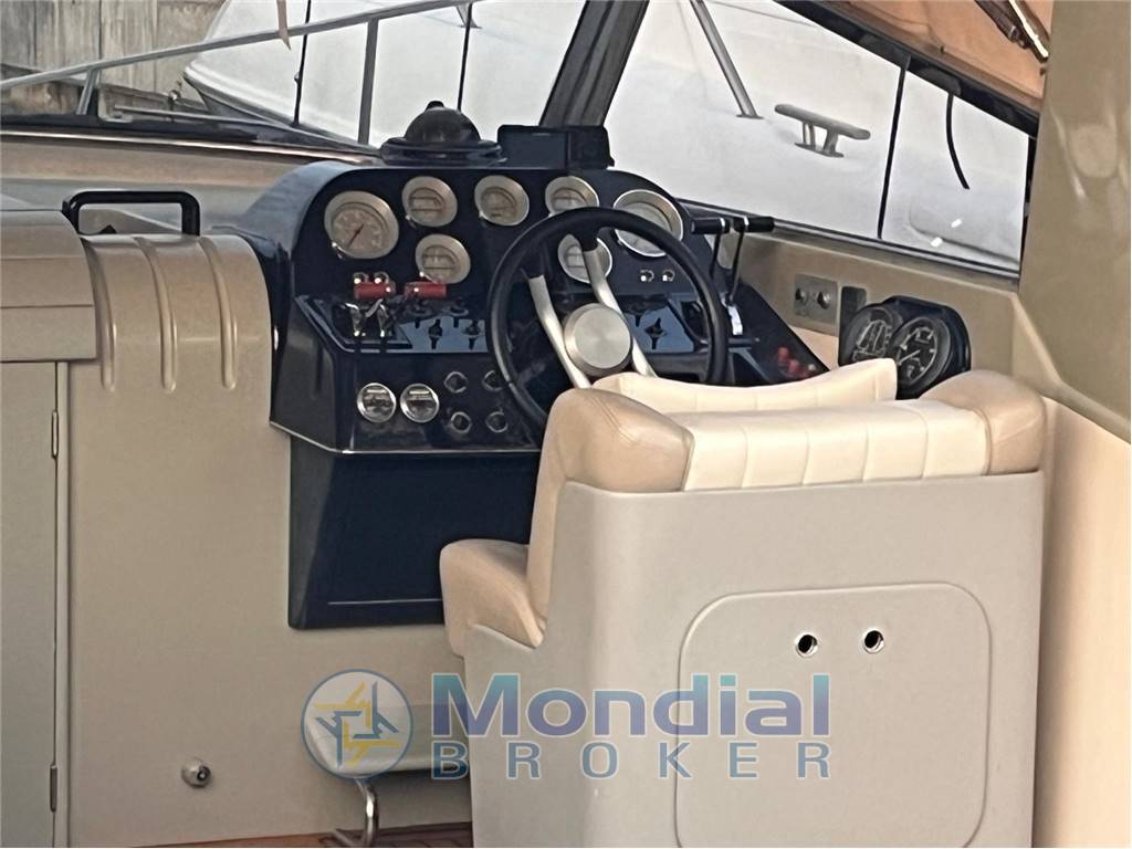 Riva 38 Bravo