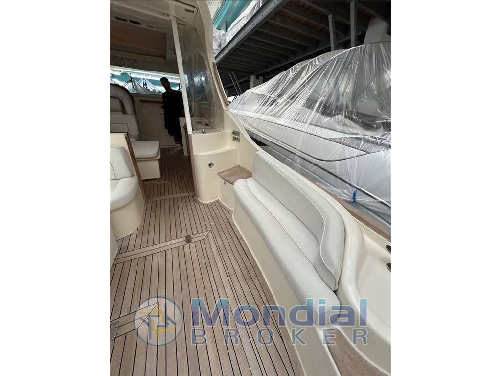 Mochi Craft 44 Dolphin