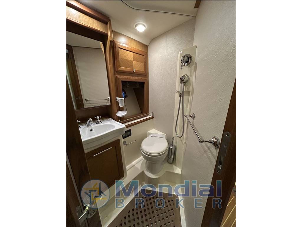 Mochi Craft 44 Dolphin