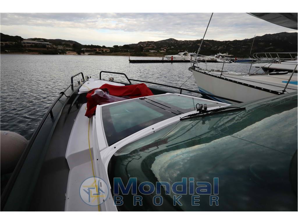 Axopar 37 Sun Top Brabus