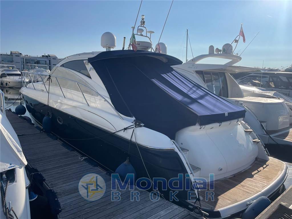PRINCESS V 48 HT