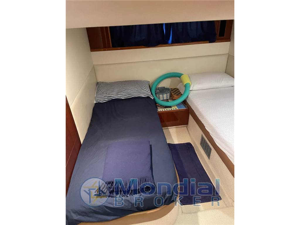 PRINCESS V 48 HT