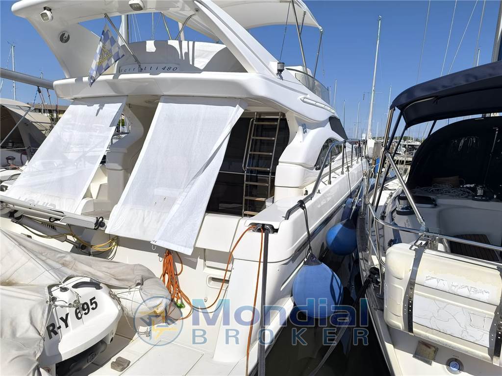 FERRETTI 480 FLY
