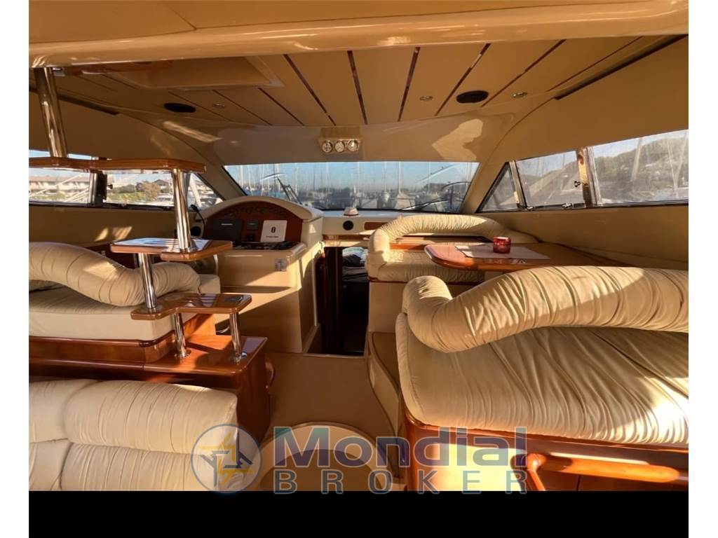 FERRETTI 480 FLY