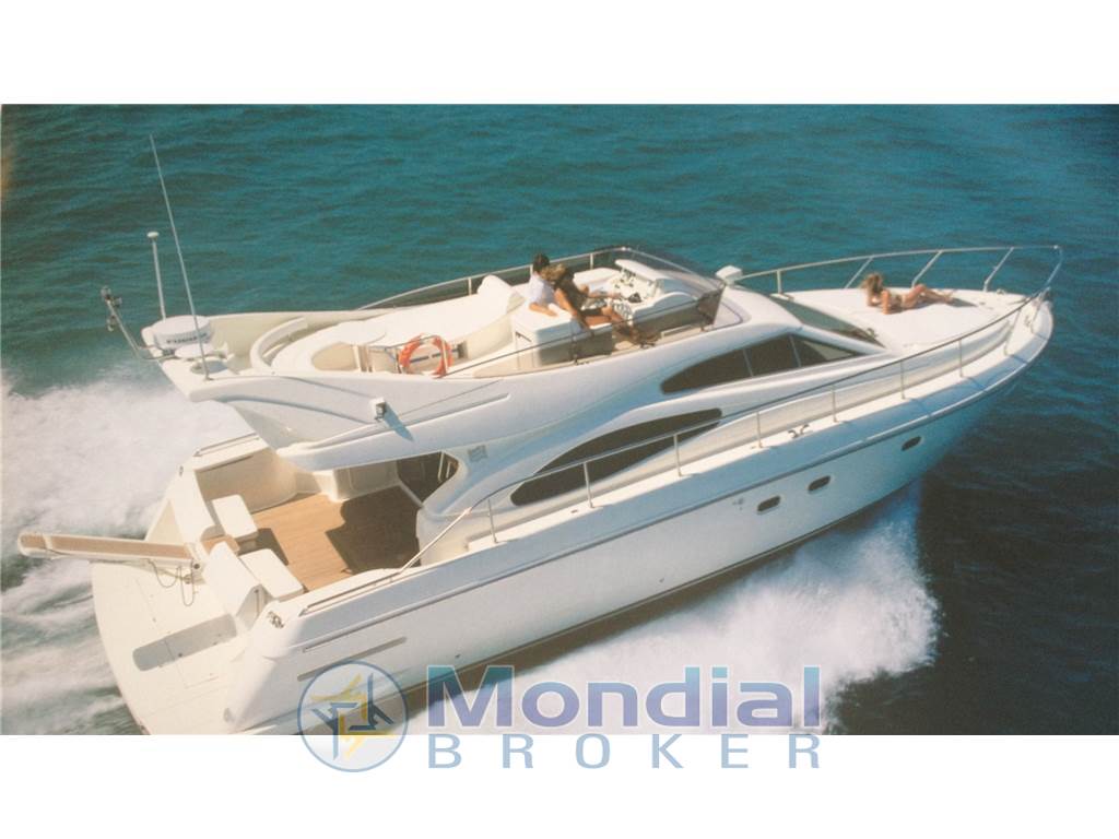 FERRETTI 480 FLY
