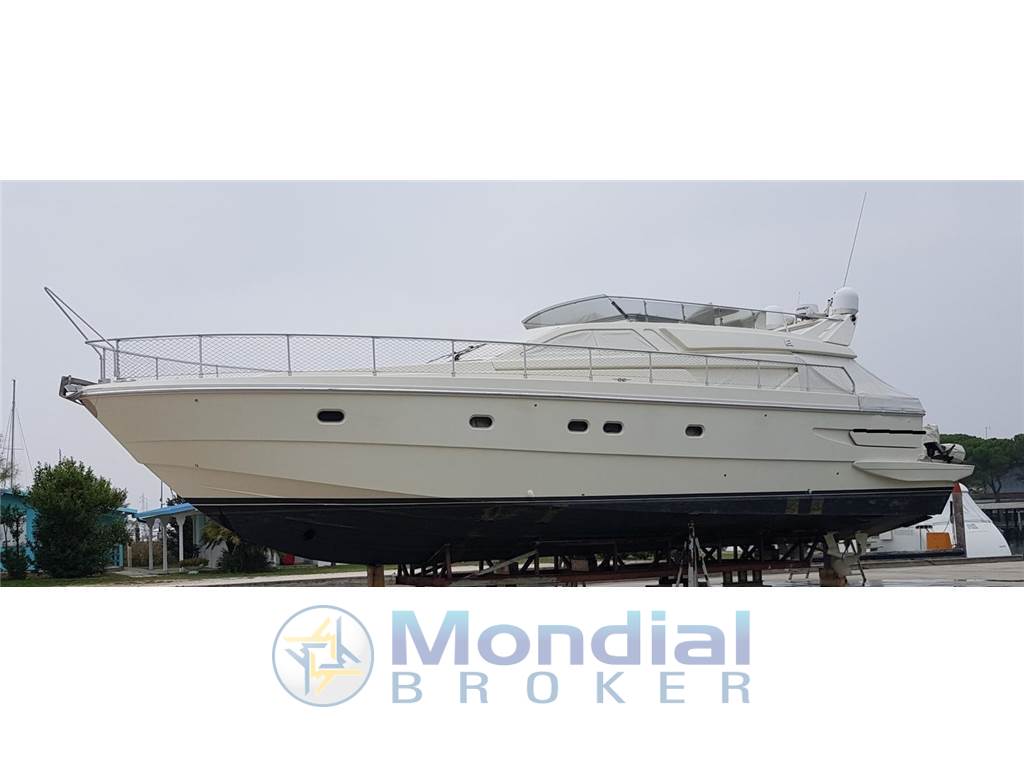 FERRETTI 55 FLY