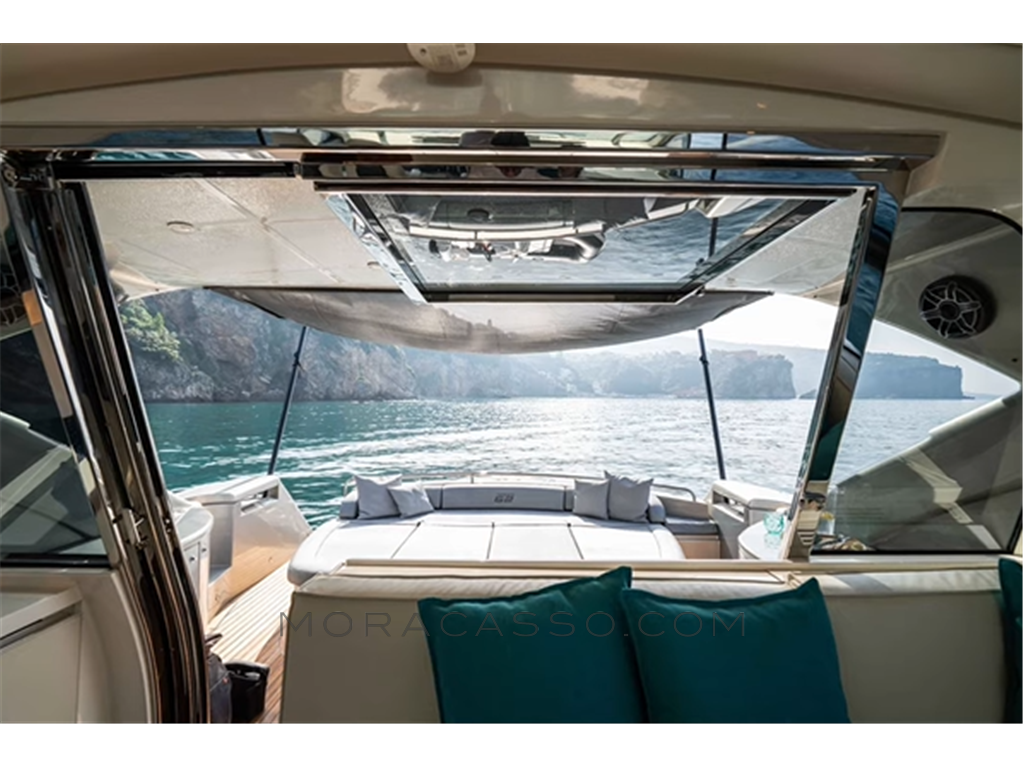 PERSHING 62