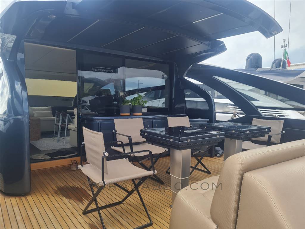 PERSHING 70