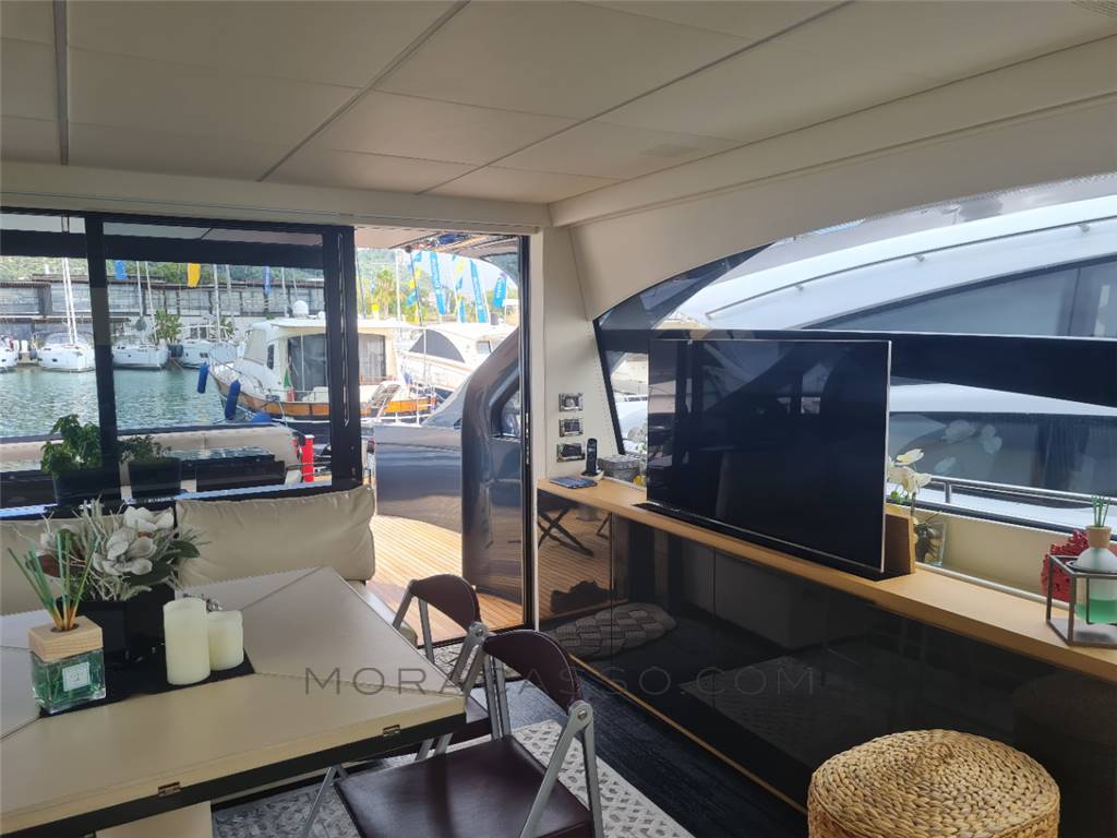 PERSHING 70