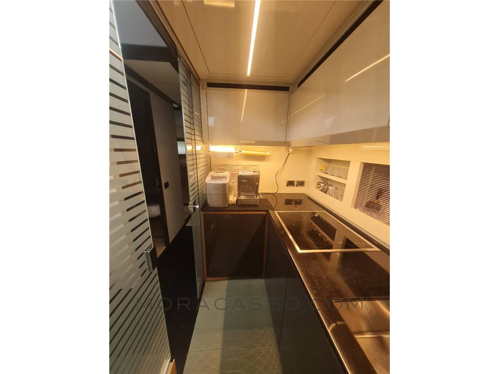 PERSHING 70