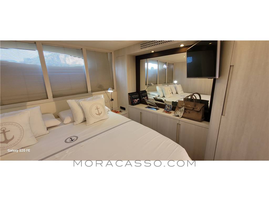 PERSHING 56