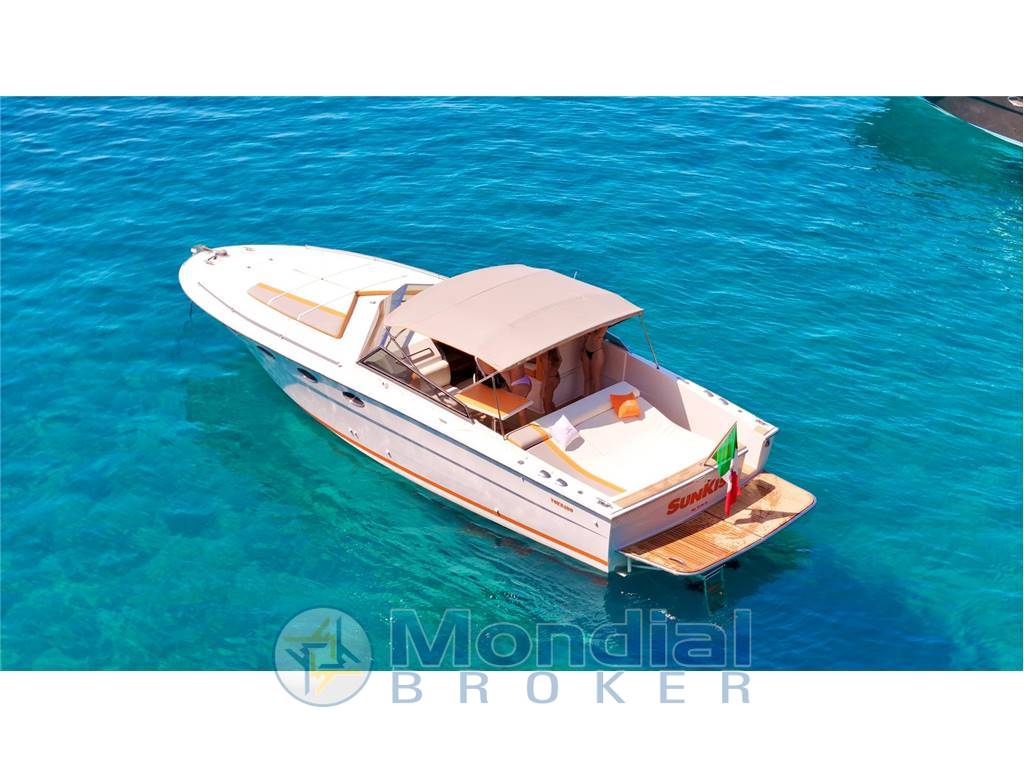 Tornado 38 CHARTER GIORNALIERO