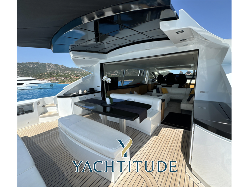 Pershing 80